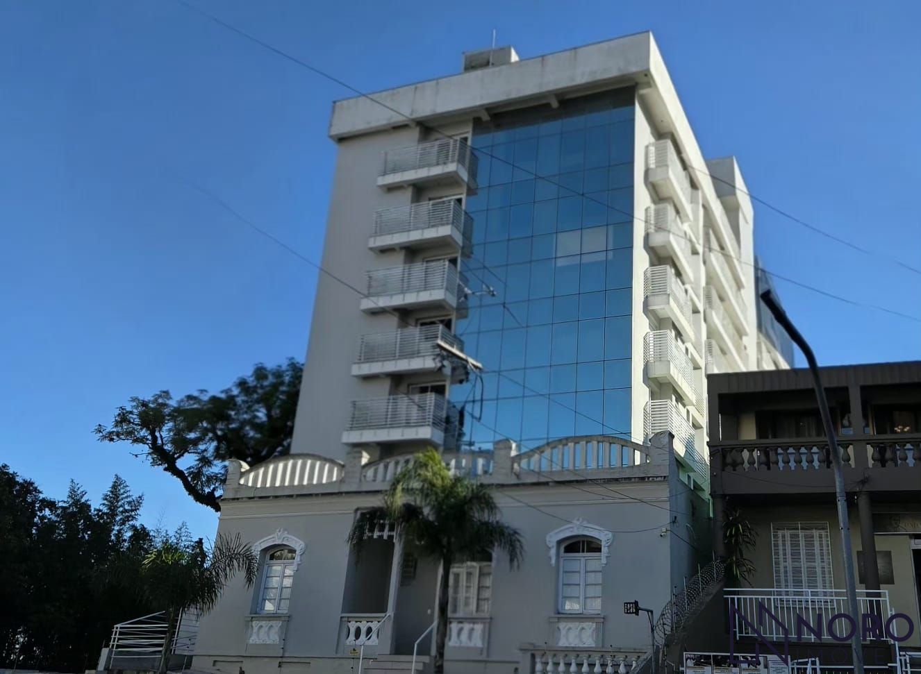 Apartamento Central Mobiliado 2 Dormitórios, Suíte 2 Vagas Garagem à Venda Próxi