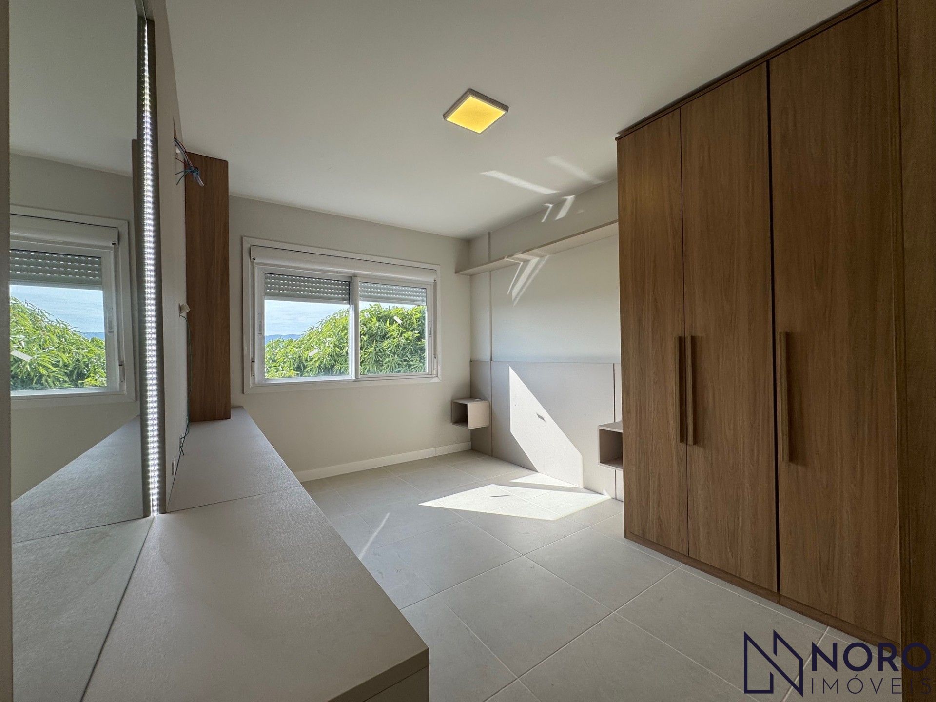Apartamento 2 dormitórios/suíte semimobiliado à venda – bairro patronato