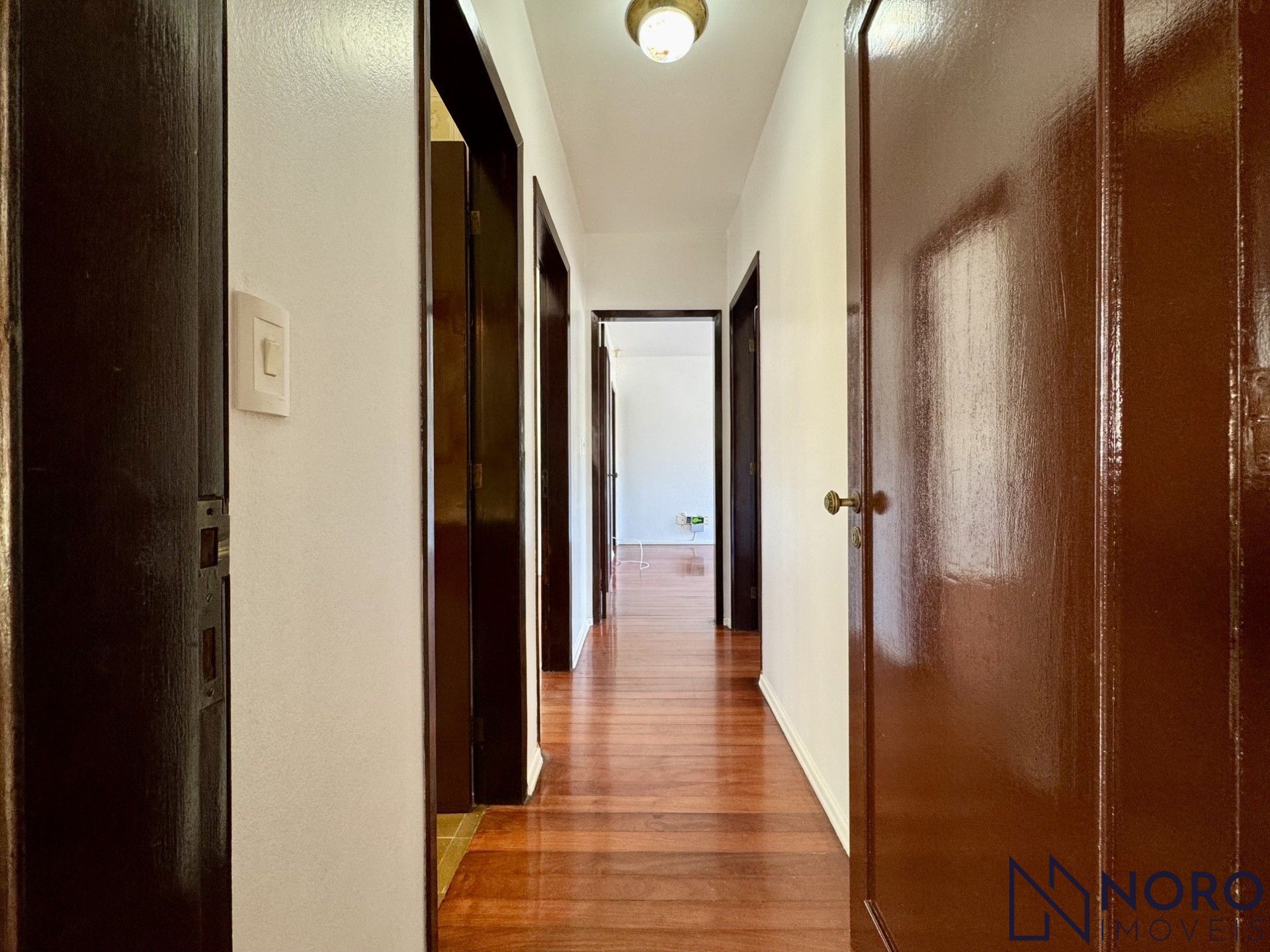 Casa espaçosa com 3 dormitórios, 1 suíte, piscina para locação no João Goulart