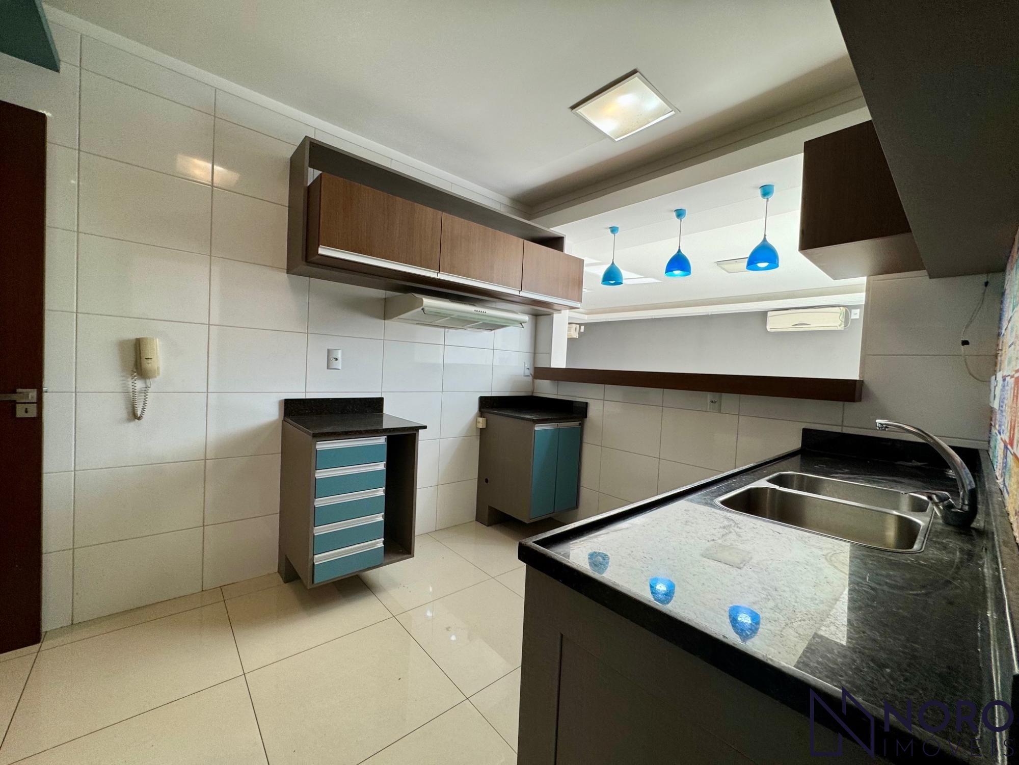Apartamento amplo com 187m², 3 dormitórios e infraestrutura completa no Bairro B