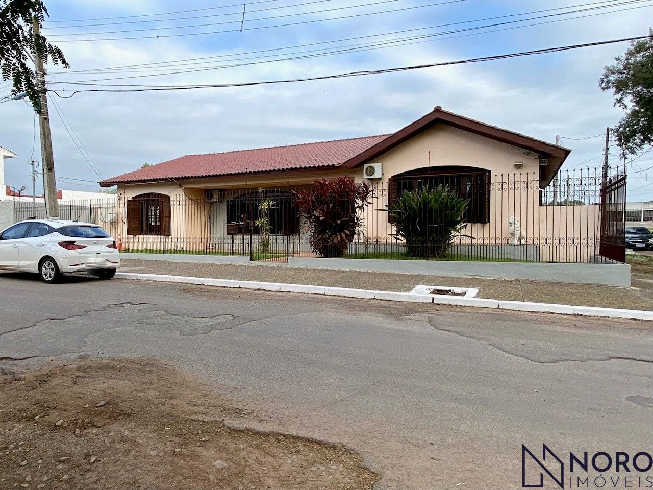 Casa à venda  no Uglione - Santa Maria, RS. Imóveis