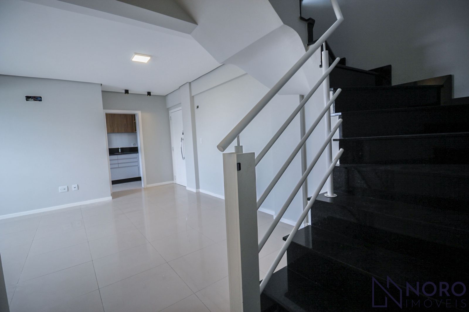Cobertura Duplex à Venda no Centro 182 m² Privativos Vista Panorâmica