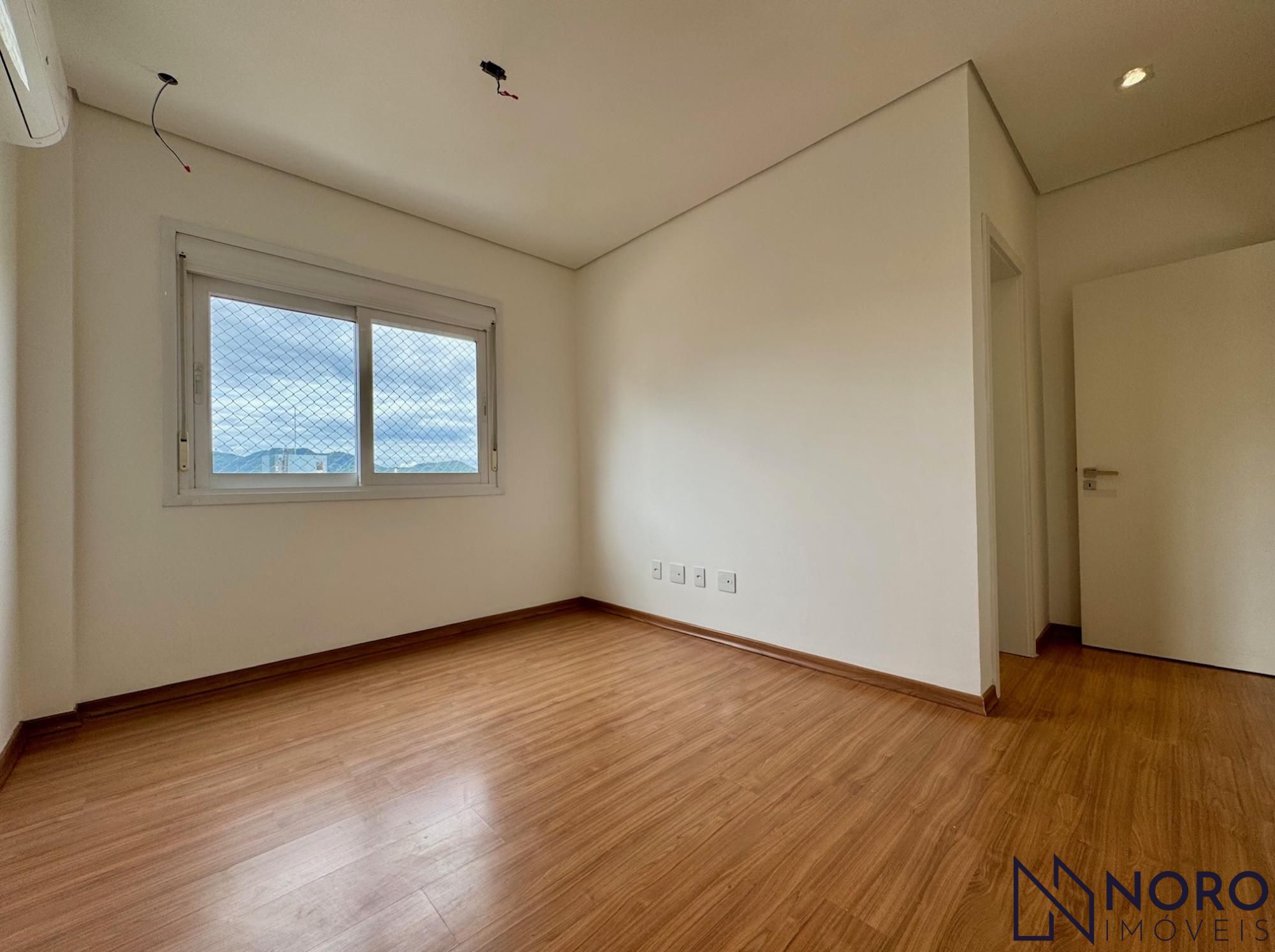 Apartamento andar inteiro, 200,24m² privativo, 3 suítes, 360º de vista panorâmic