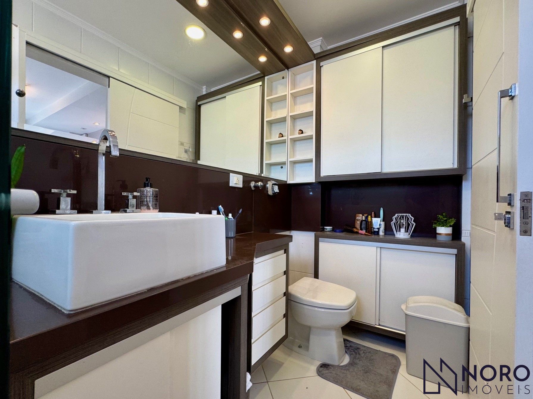 Cobertura Duplex 200 m², 3 Dorms, Suíte, Espaço Gourmet e Terraço na Av. Mediane