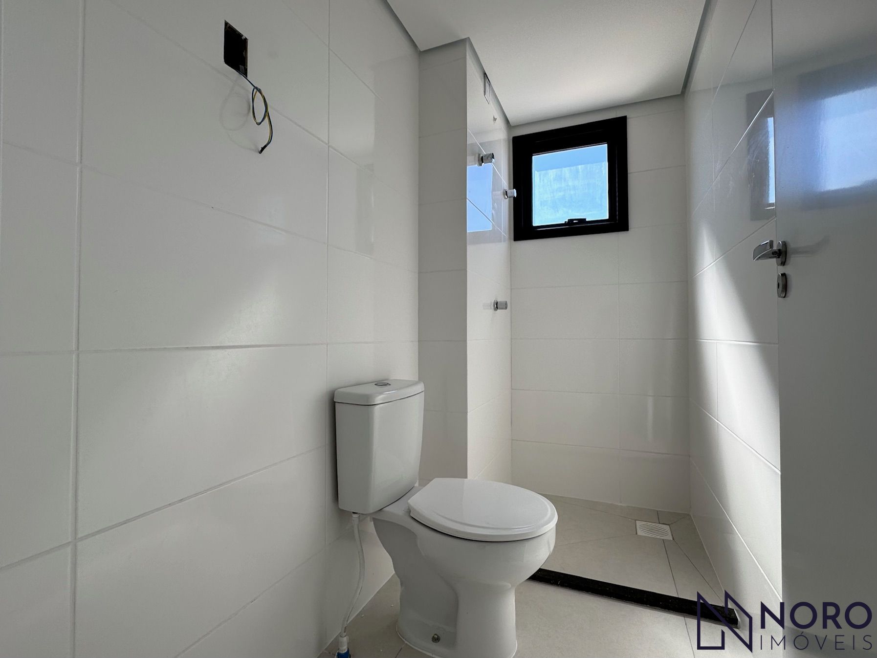 Apartamento novo central 2 dormitórios garagem sacada churrasqueira andar alto v
