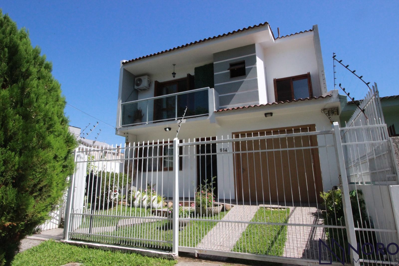 Casa à venda  no Nossa Senhora Medianeira - Santa Maria, RS. Imóveis