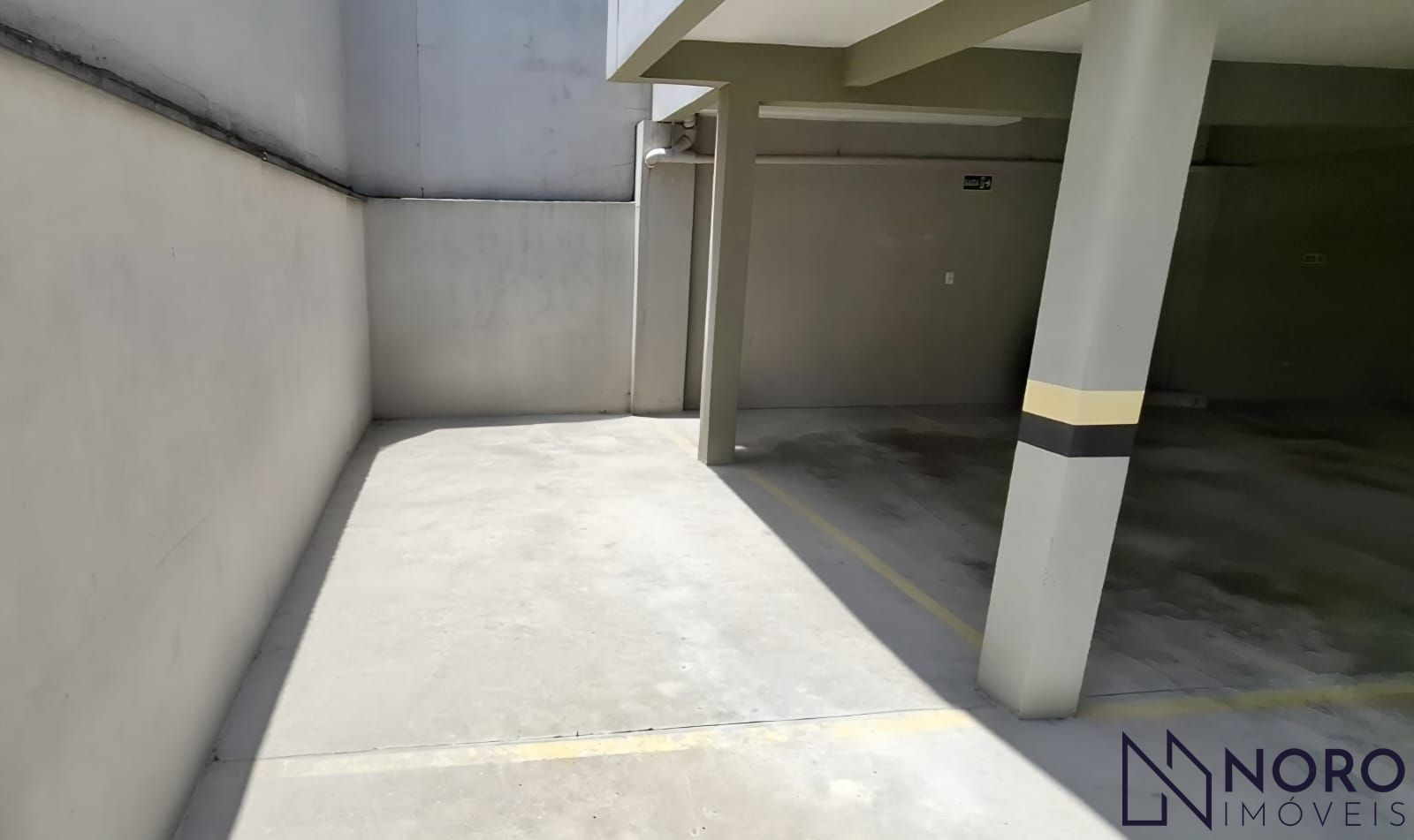 Apartamento 01 dormitório, garagem, sacada com churrasqueira