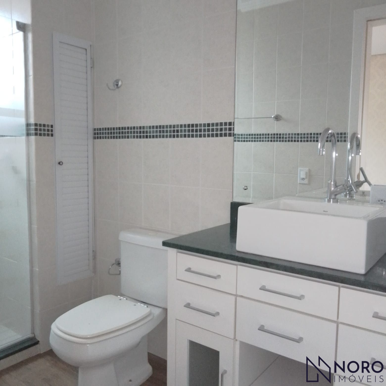 Apartamento de frente 3 dormitórios