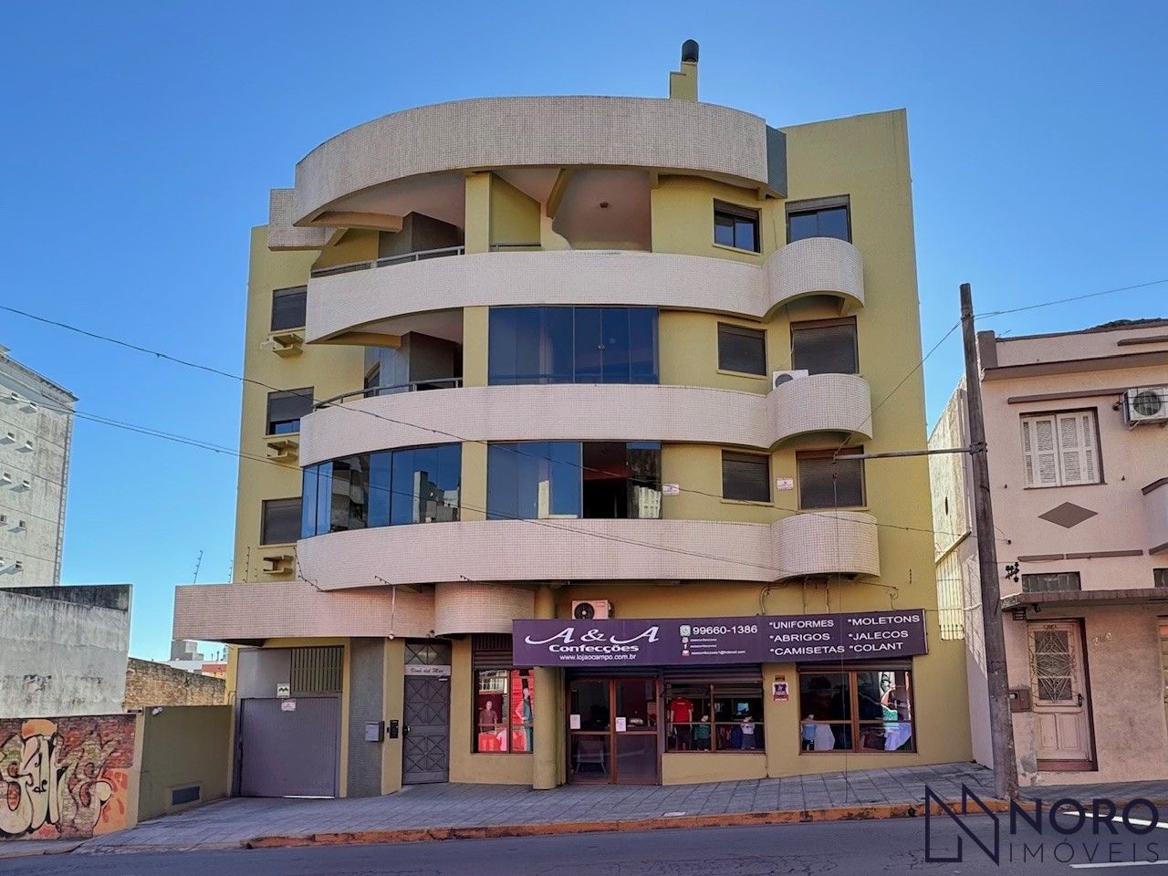 Apartamento 2 Dormitórios com Sacada e Churrasqueira no Centro de Santa Maria