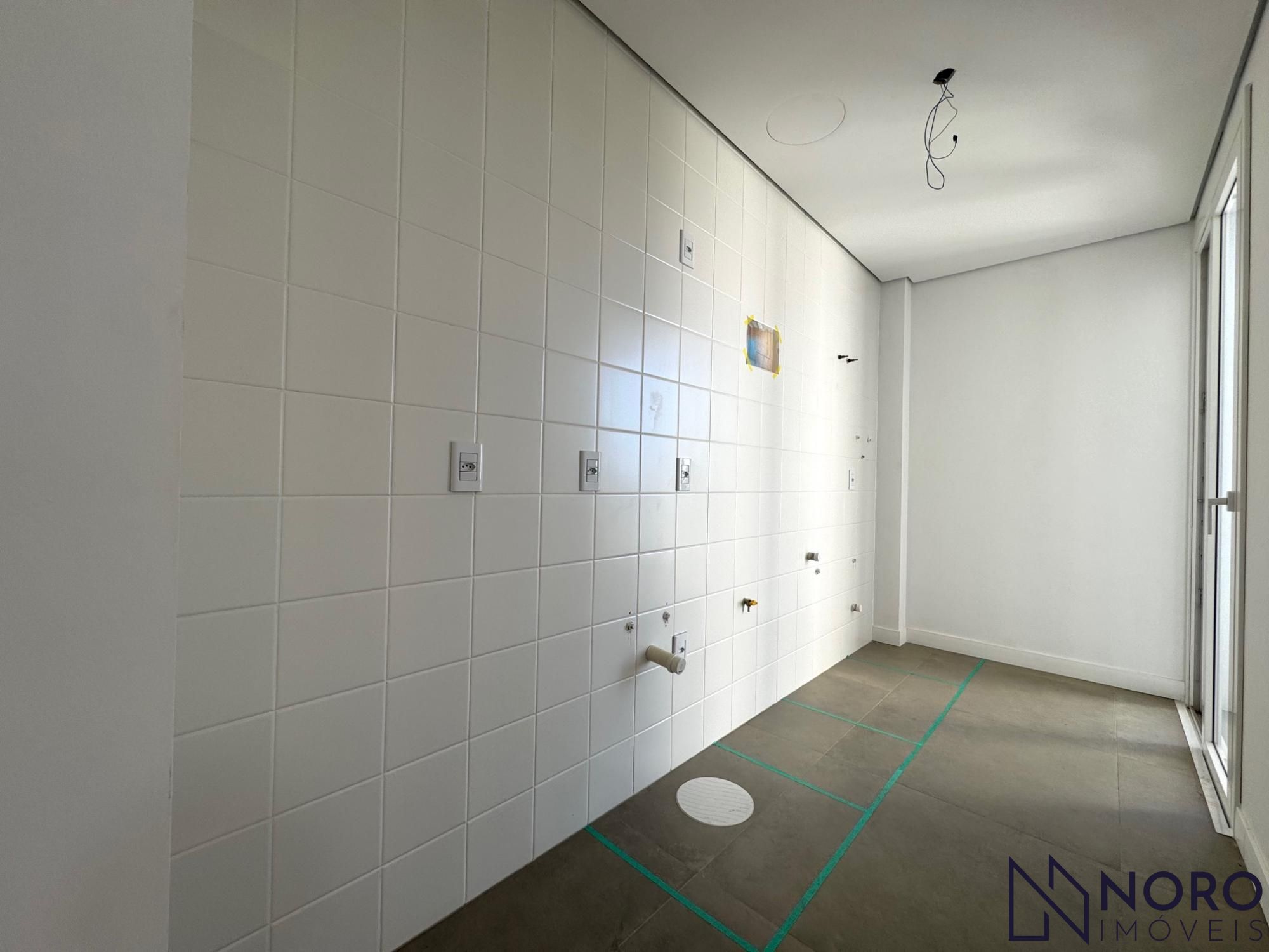 Apartamento 2 Suítes Living 2 ambientes Lavabo Sacada e Churrasqueira Box Prédio