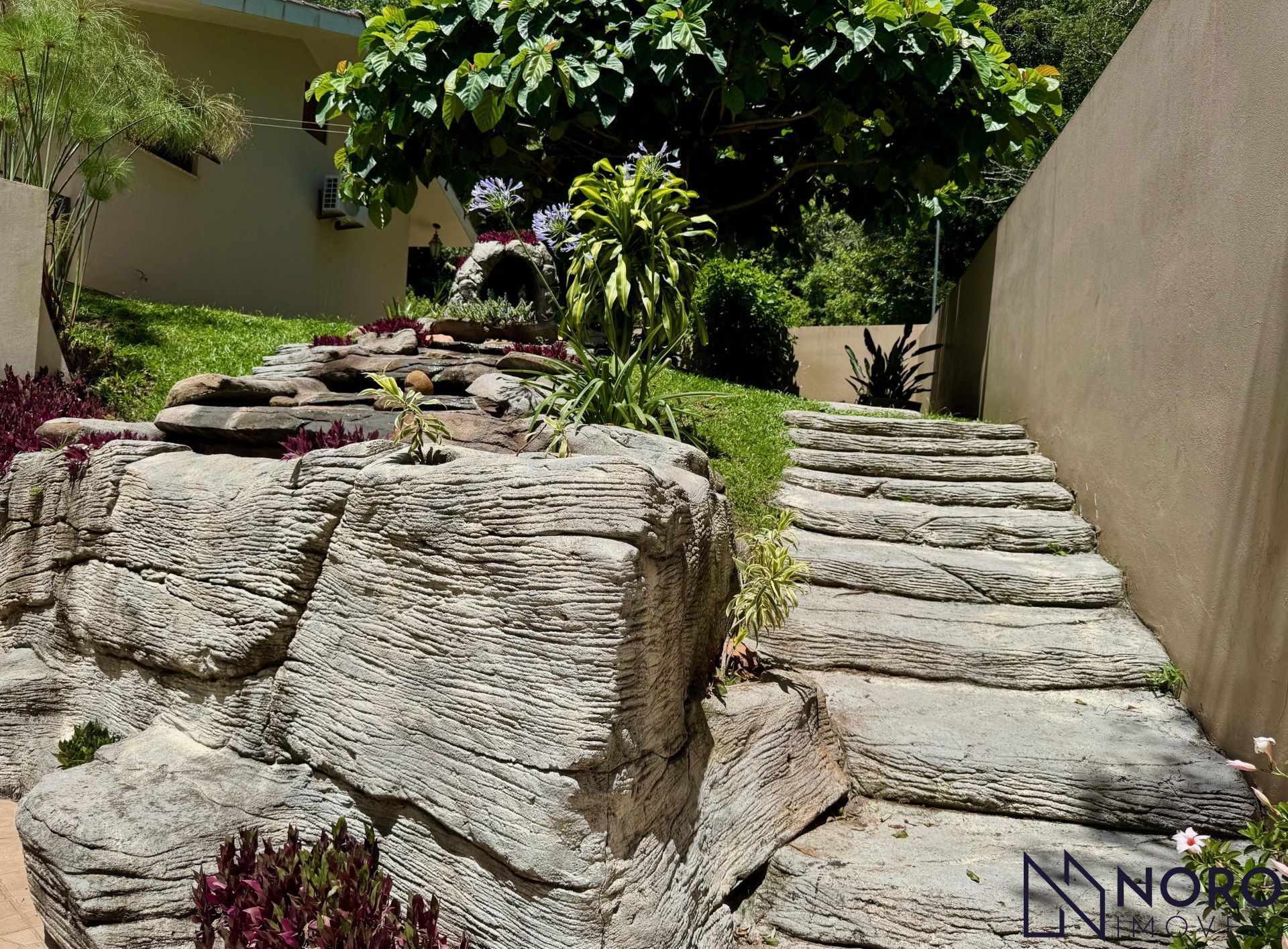 Casa à Venda – Condomínio Montes Verdes