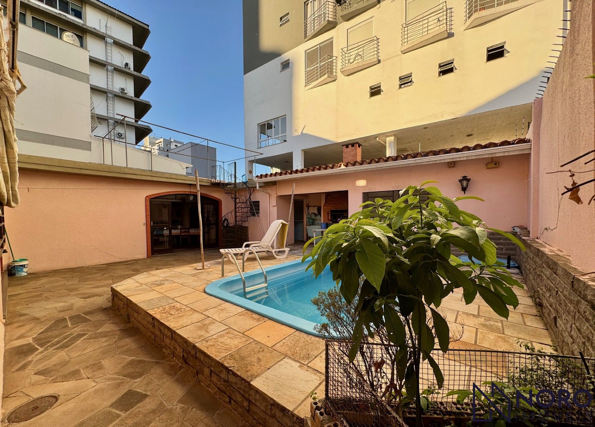 Casa espaçosa no centro – 320 m² privativos!