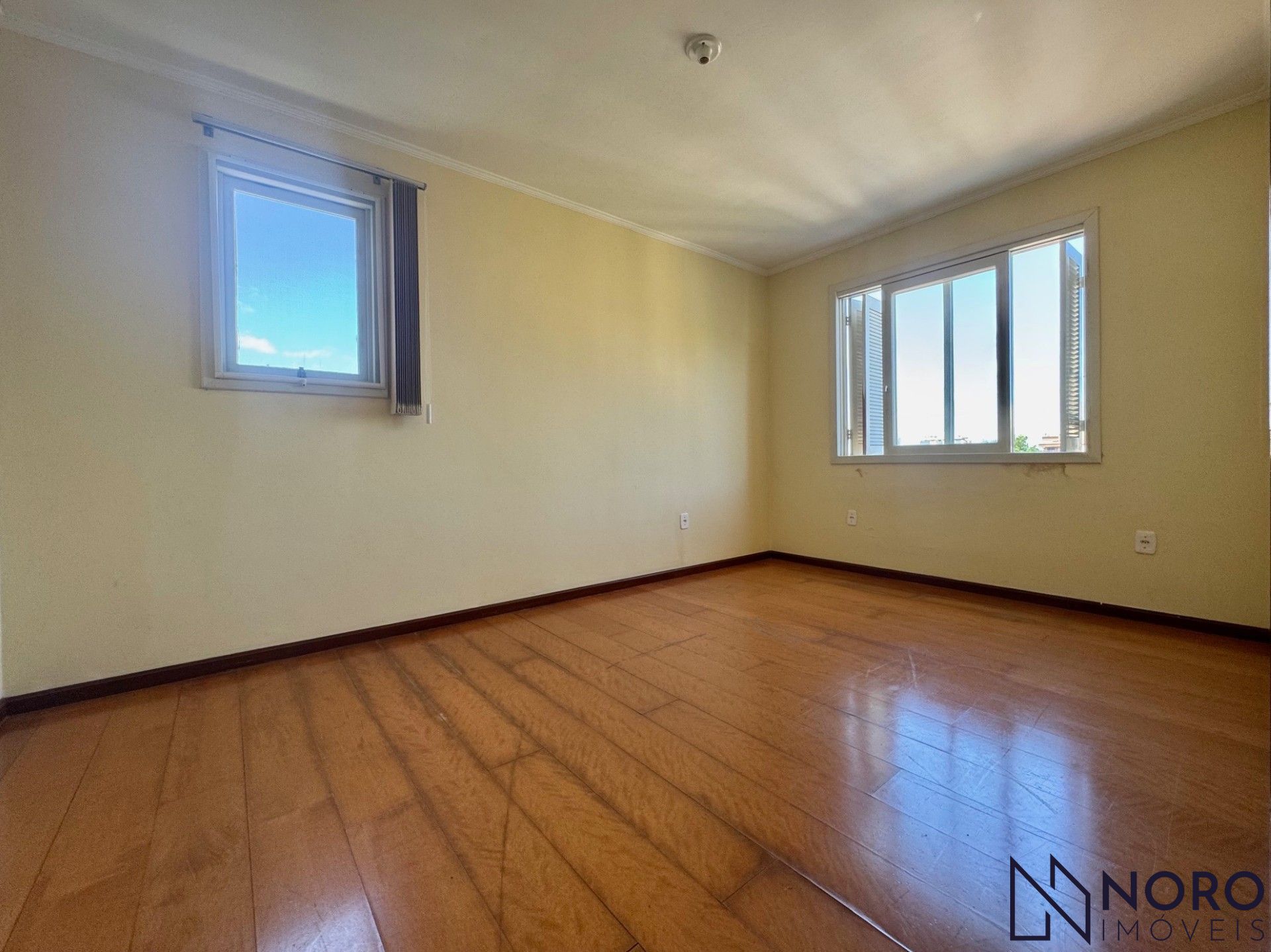 Apartamento 2 Dormitórios com 83 m² e Garagem no Bairro Fátima
