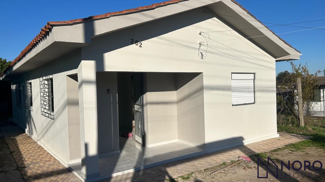 Casa Reformada com 100 m² e Terreno de 1.175 m² no Bairro São José
