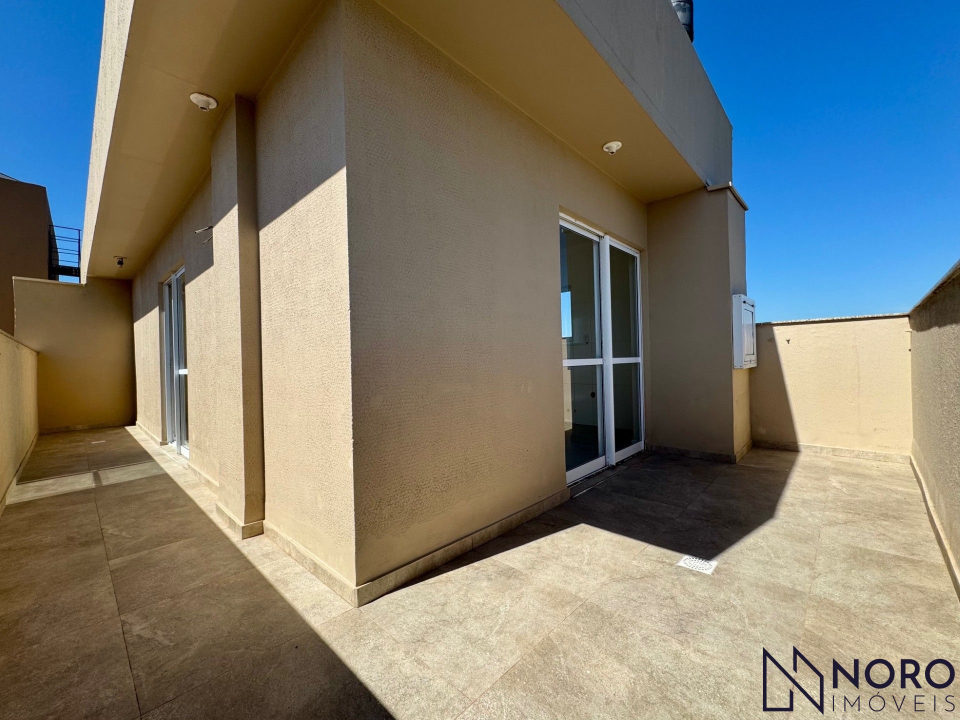 Cobertura Duplex 120 m² no Medianeira com Terraço e Vista Panorâmica