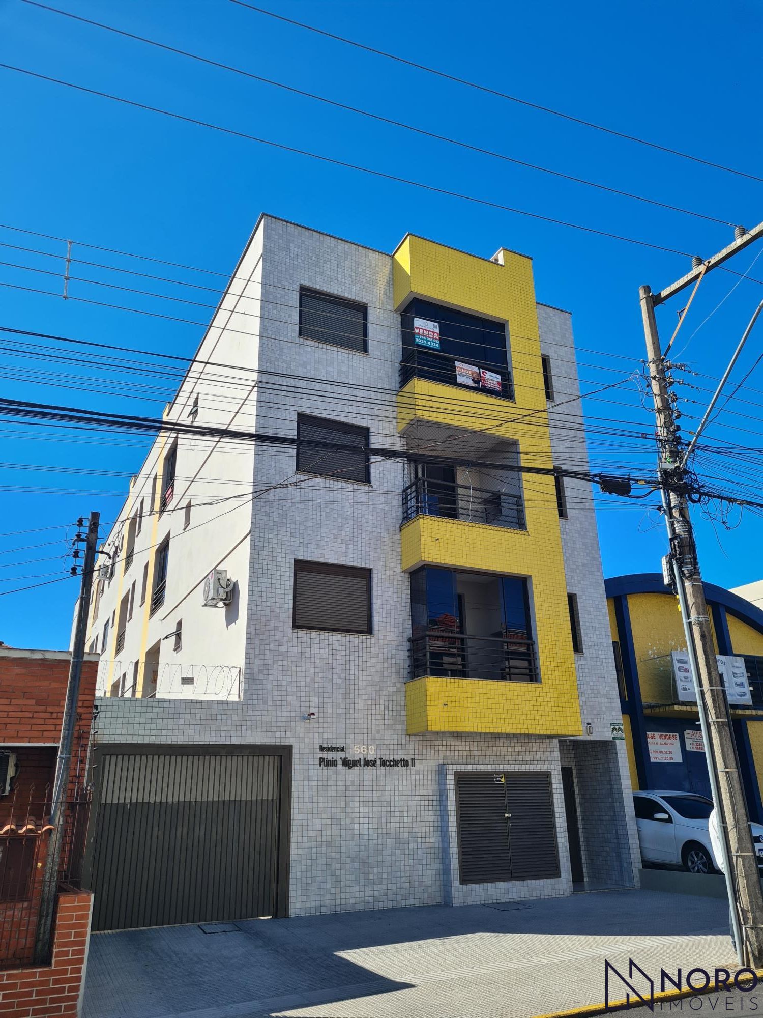 Apartamento 01 dormitório, garagem, sacada com churrasqueira