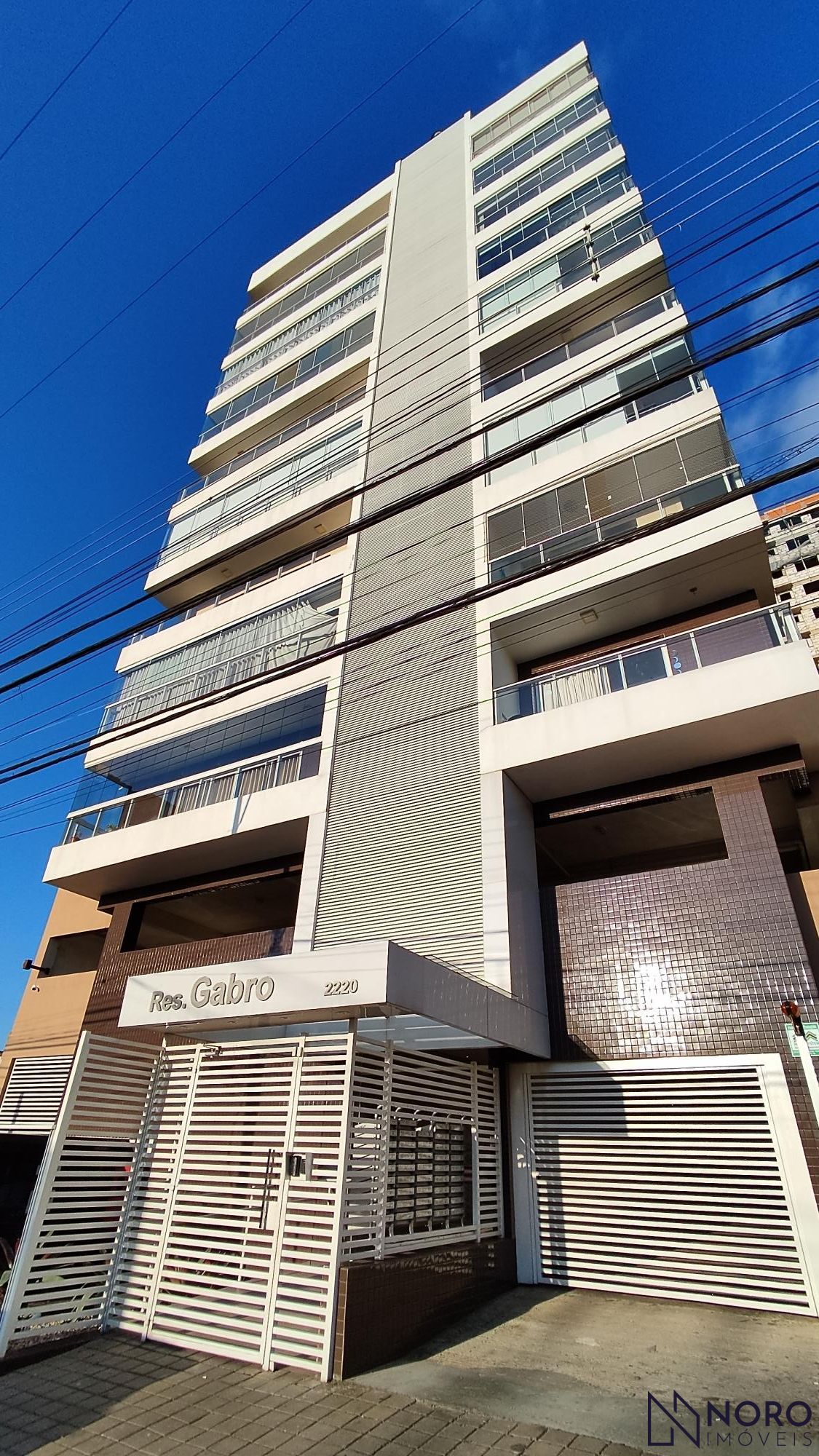 Apartamento dois dormitórios, suíte, semimobiliado com garagem, no bairro Nossa
