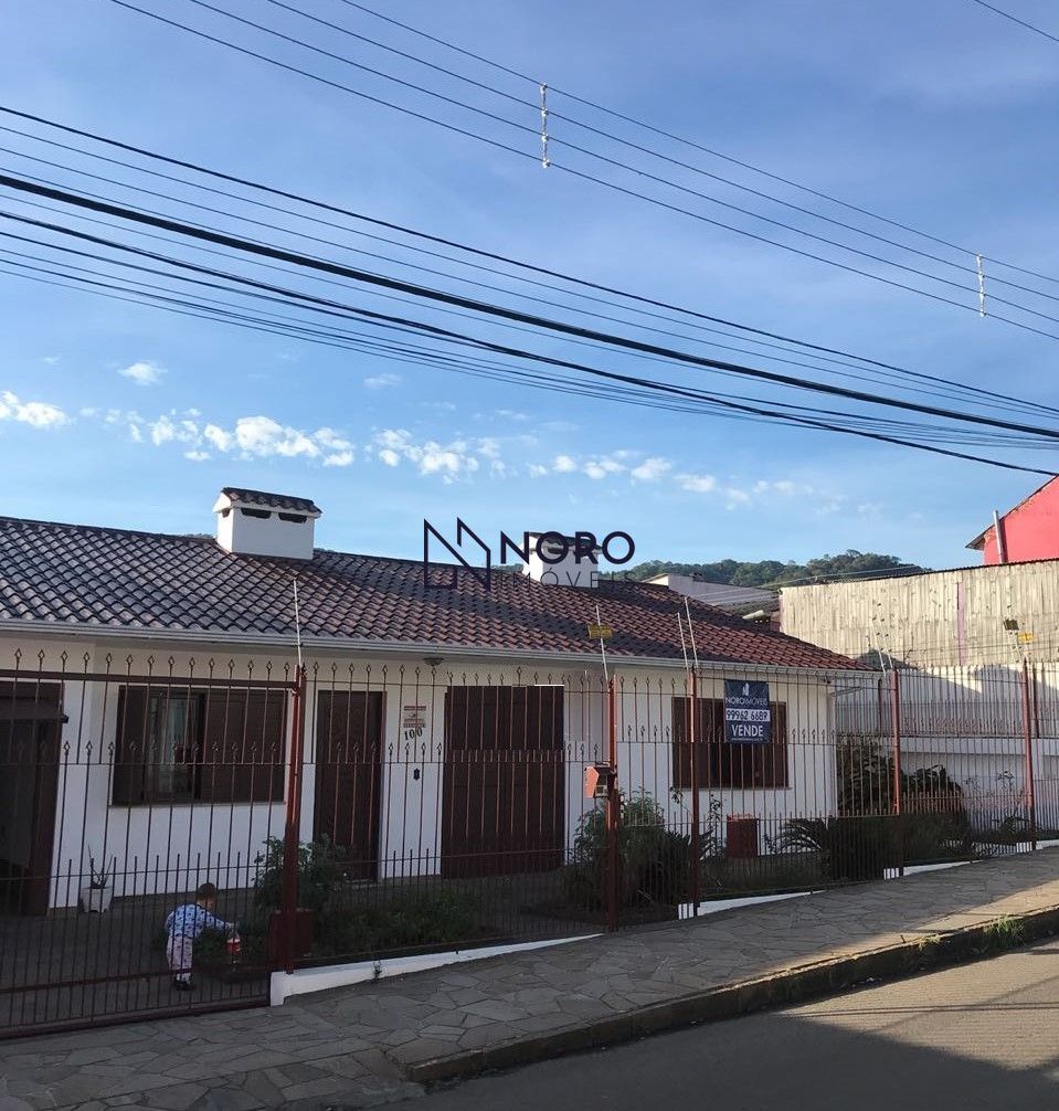 Casa  venda  no Nossa Senhora do Perptuo Socorro - Santa Maria, RS. Imveis