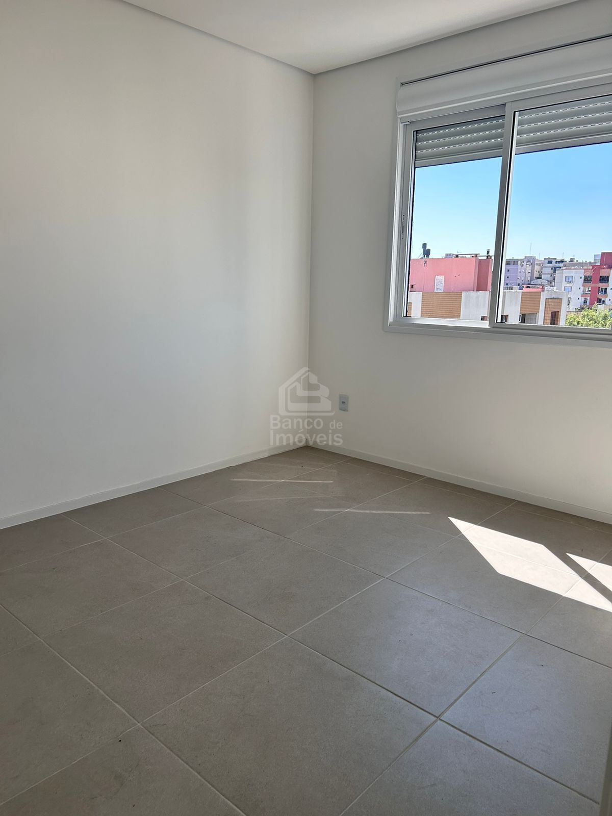 Apartamento à venda com 2 quartos, 67m² - Foto 9