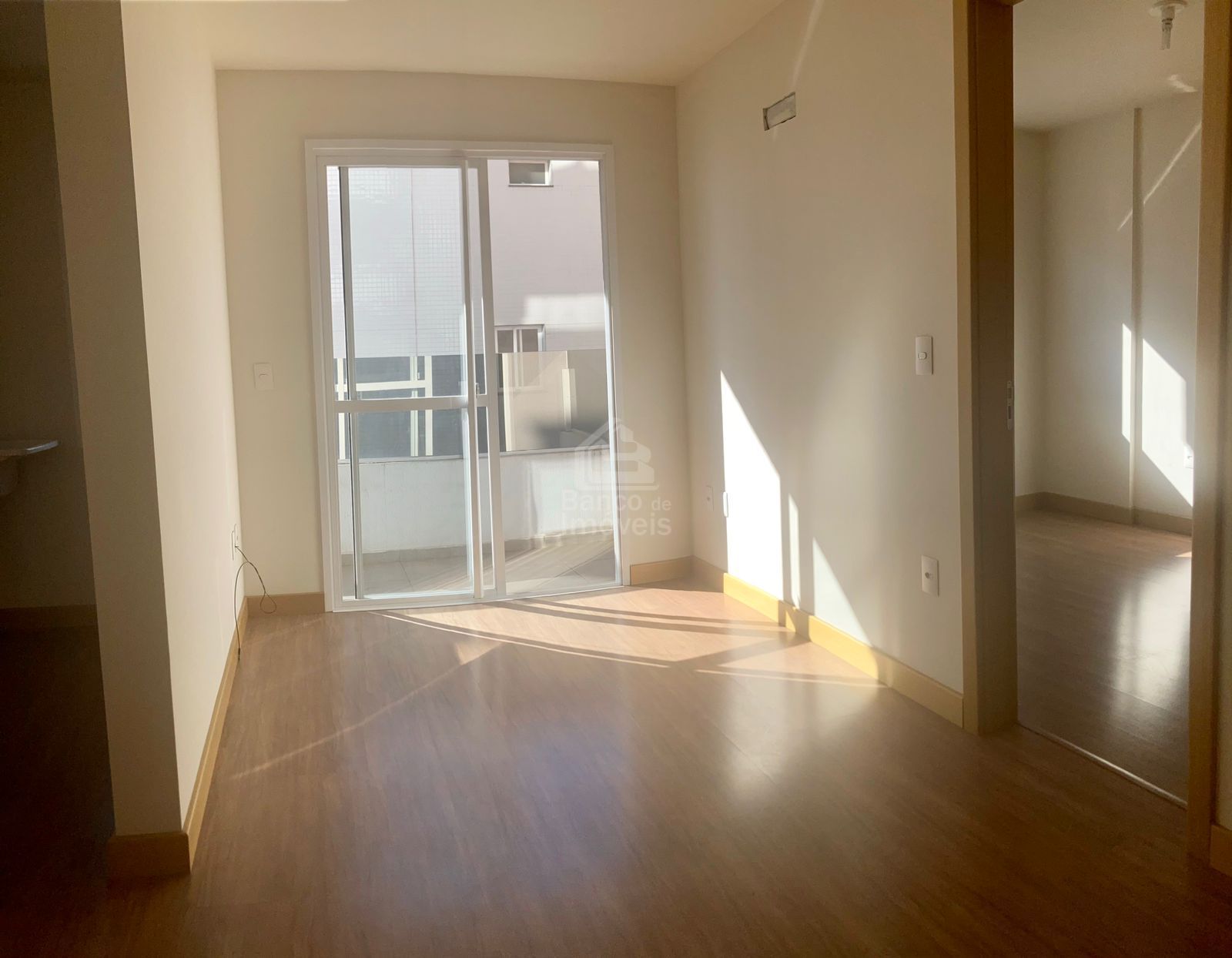 Apartamento à venda com 1 quarto, 33m² - Foto 2