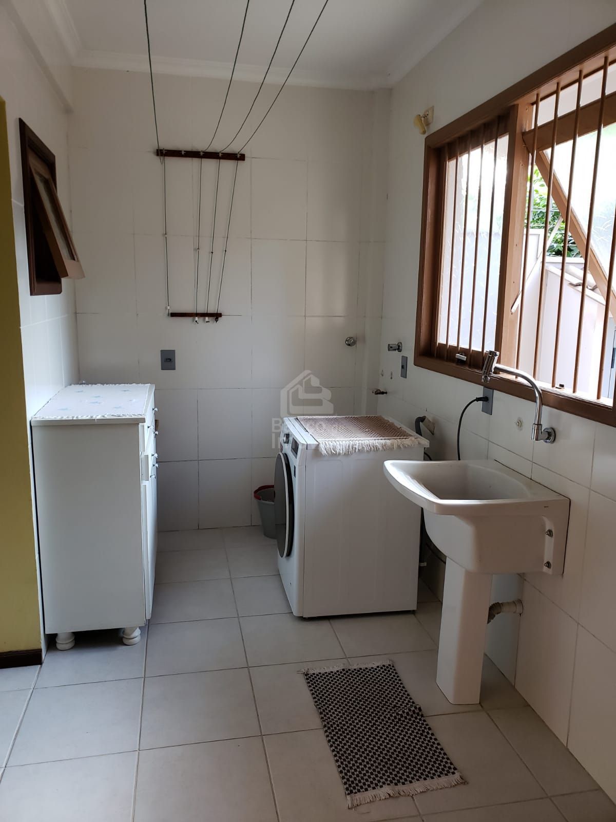 Casa à venda com 3 quartos, 222m² - Foto 18