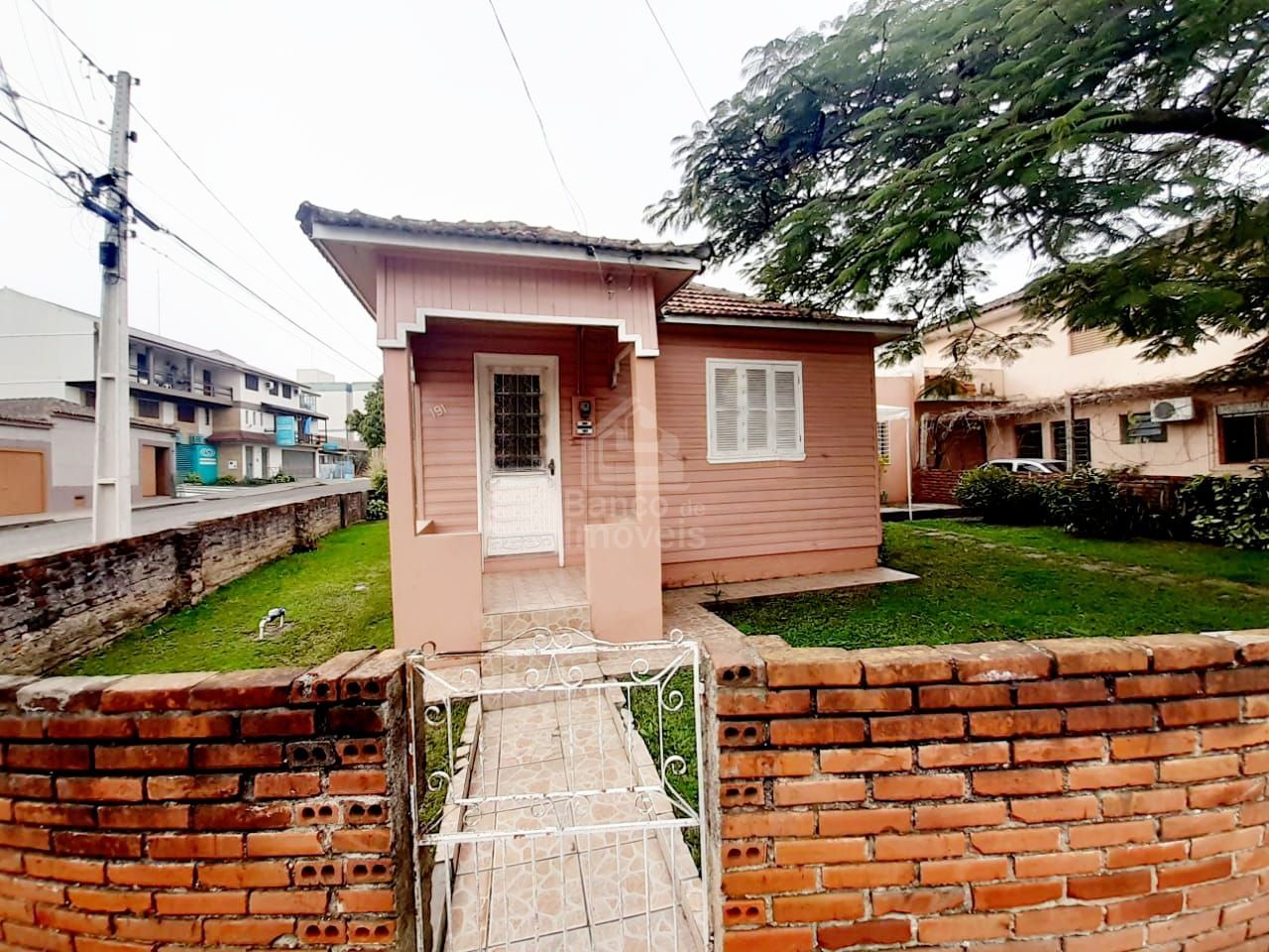 Casa  venda  no Nossa Senhora de Ftima - Santa Maria, RS. Imveis