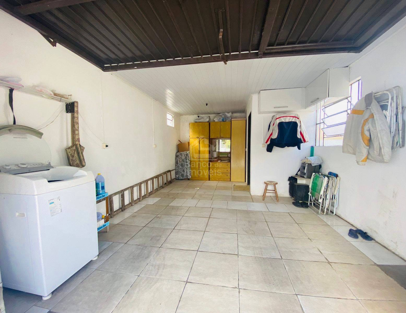 Casa à venda com 3 quartos, 90m² - Foto 25