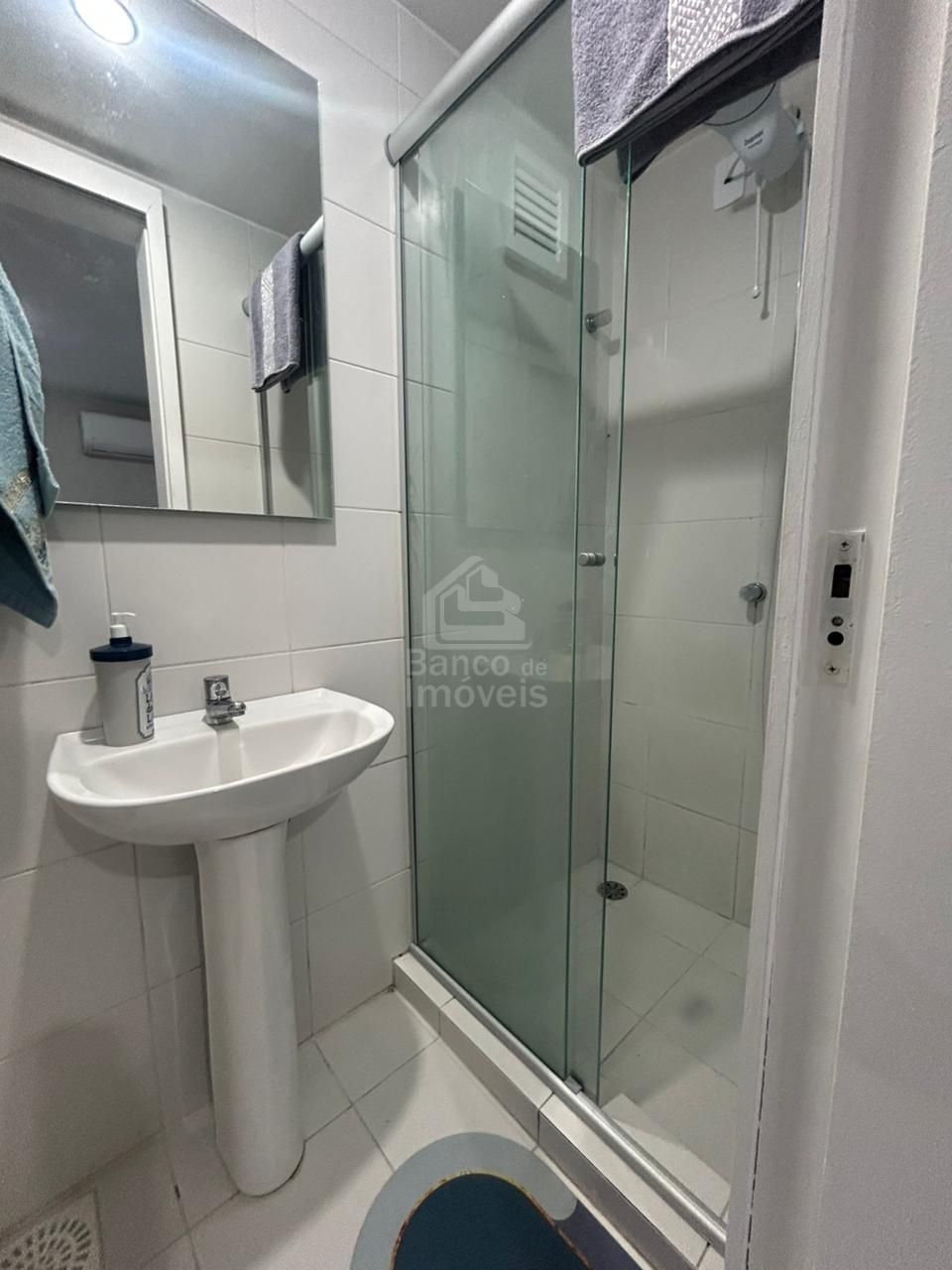 Apartamento com 1 Dormitórios para alugar, 45 m² por R$ 1.600,00 Apartamento com 1 Dormitórios para alugar, 45 m² por R$ 1.600,00