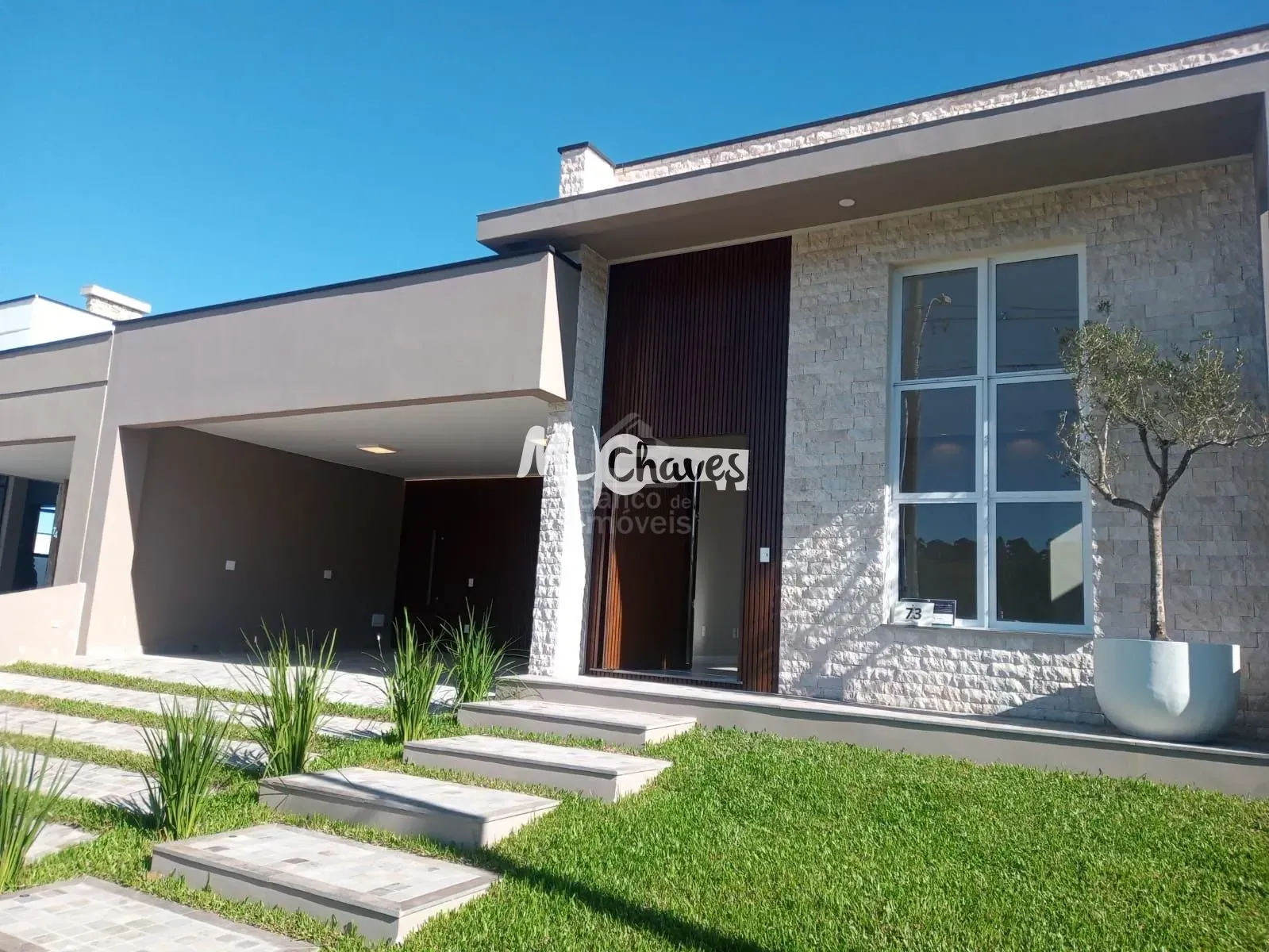 Casa, 3 quartos, 206 m² - Foto 1