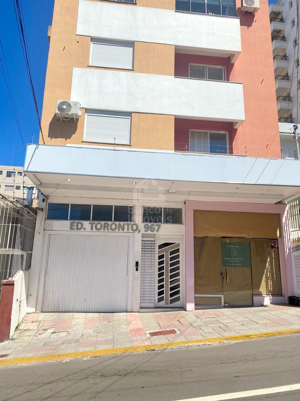 Apartamento para alugar  no Centro - Santa Maria, RS. Imóveis