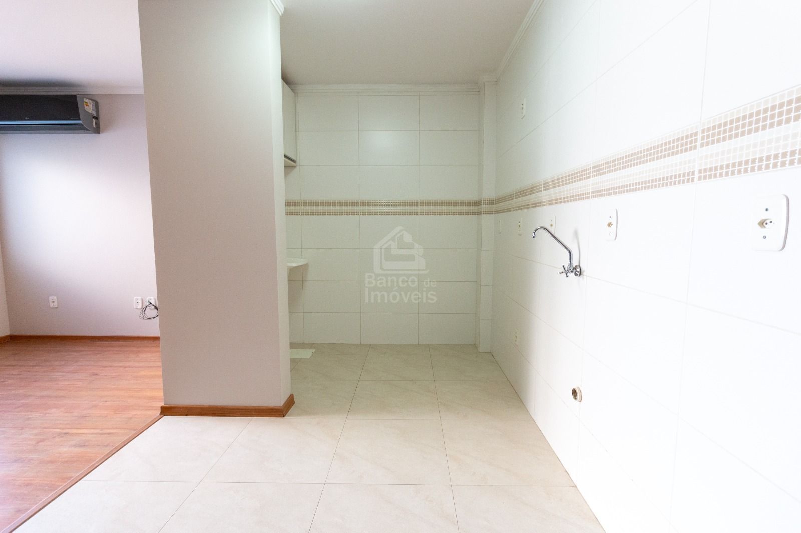 Apartamento à venda com 1 quarto, 45m² - Foto 9