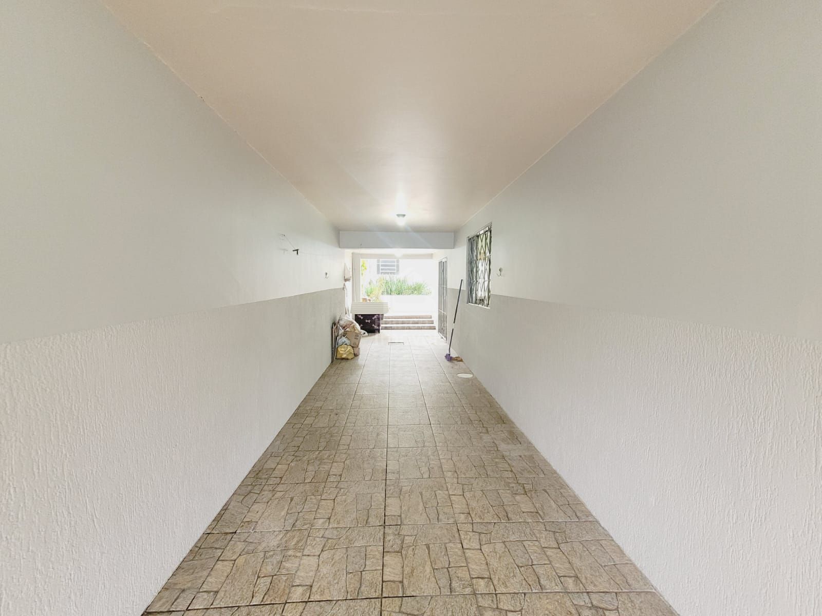 Casa à venda e aluguel com 3 quartos, 238m² - Foto 13
