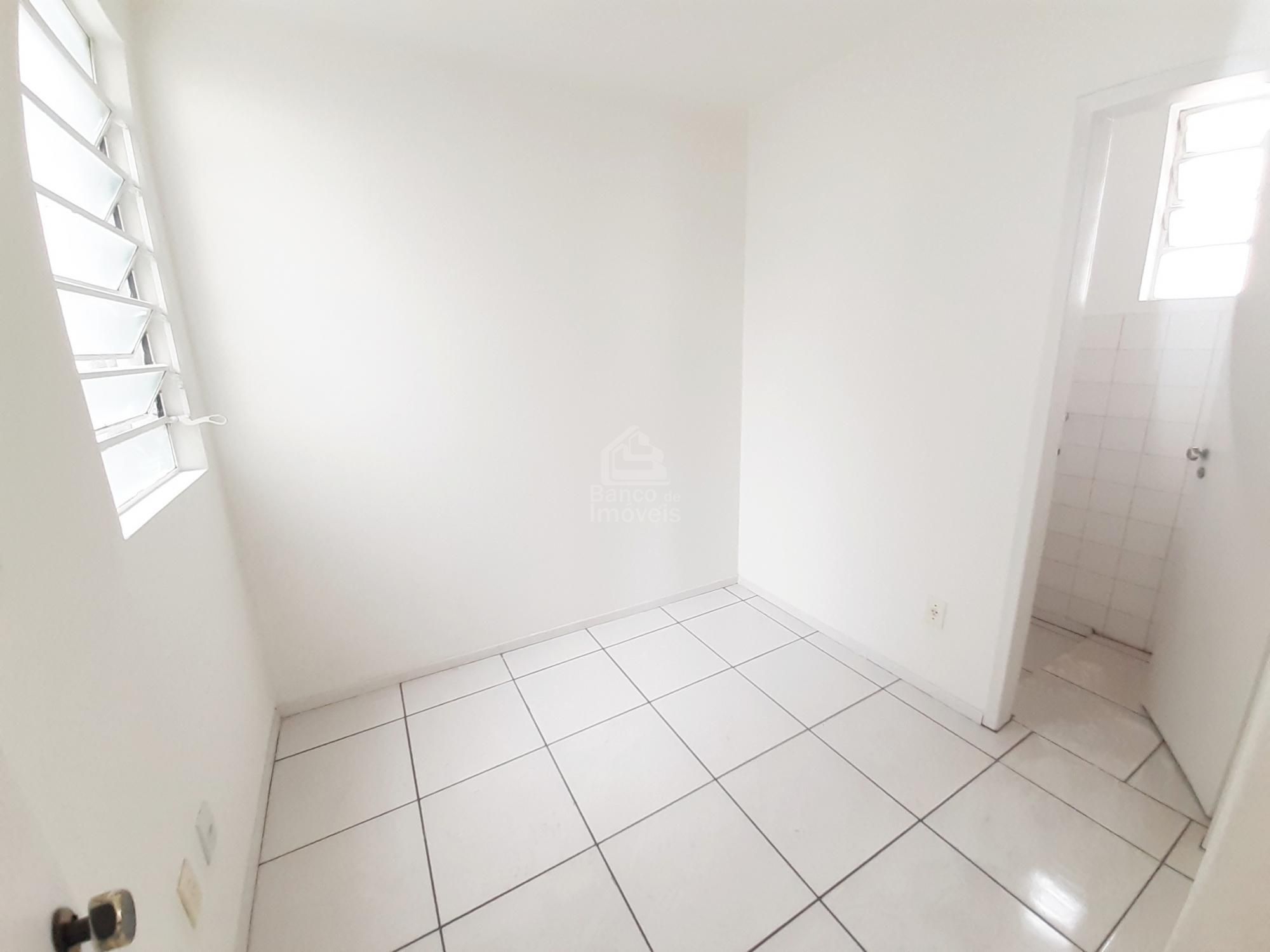 Apartamento à venda com 3 quartos, 86m² - Foto 4