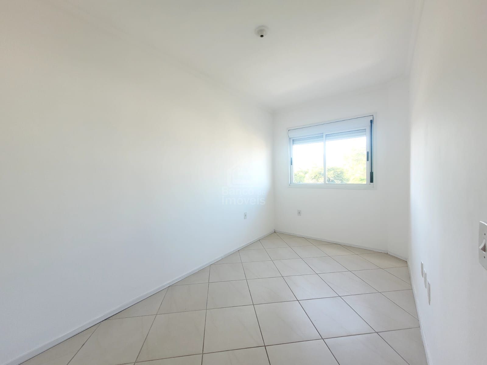 Apartamento com 2 Dormitórios para alugar, 63 m² por R$ 1.600,00 Apartamento com 2 Dormitórios para alugar, 63 m² por R$ 1.600,00