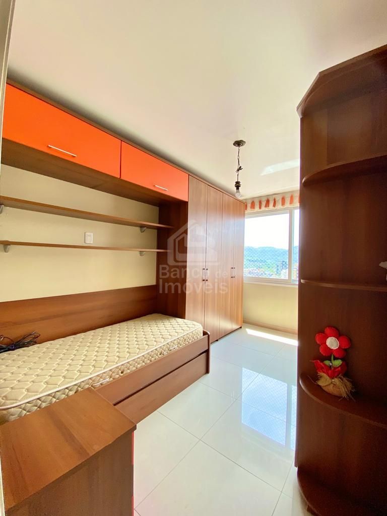 Apartamento à venda com 3 quartos, 140m² - Foto 15