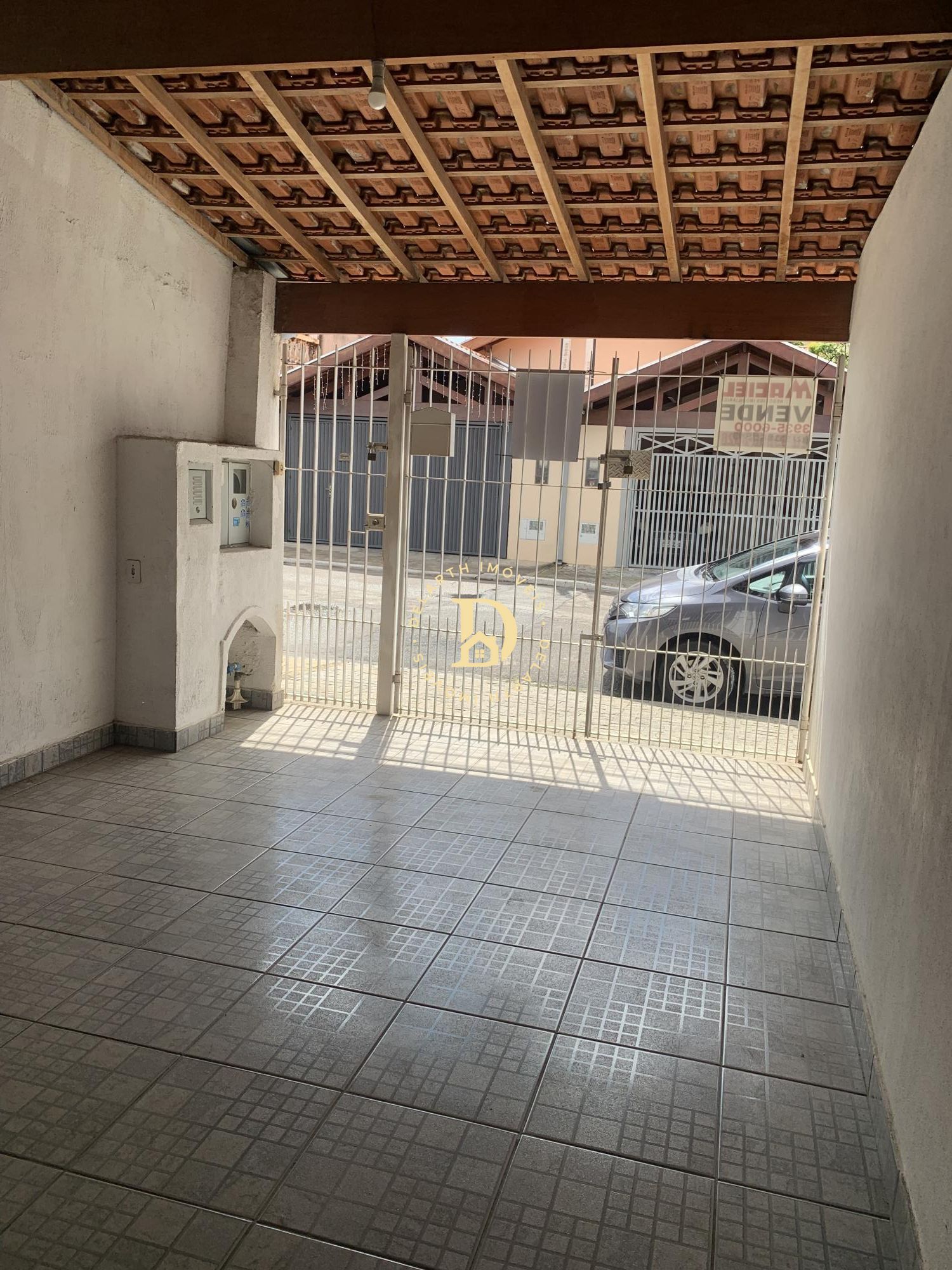 Casa à venda com 2 quartos, 136m² - Foto 3