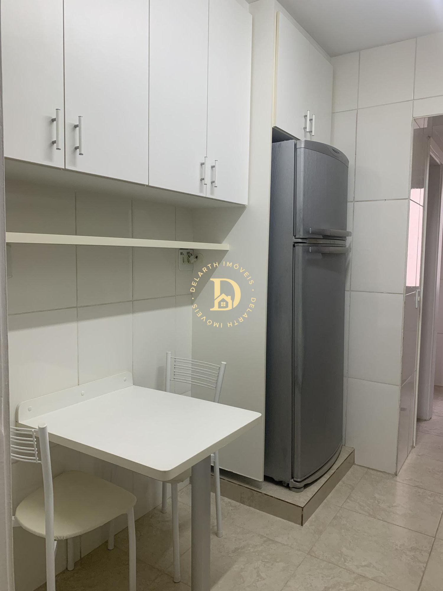 Apartamento à venda com 3 quartos, 93m² - Foto 4