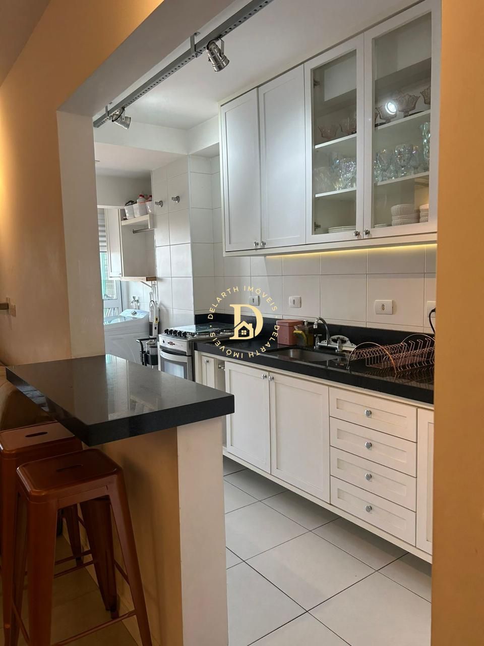 Apartamento à venda com 2 quartos, 65m² - Foto 10