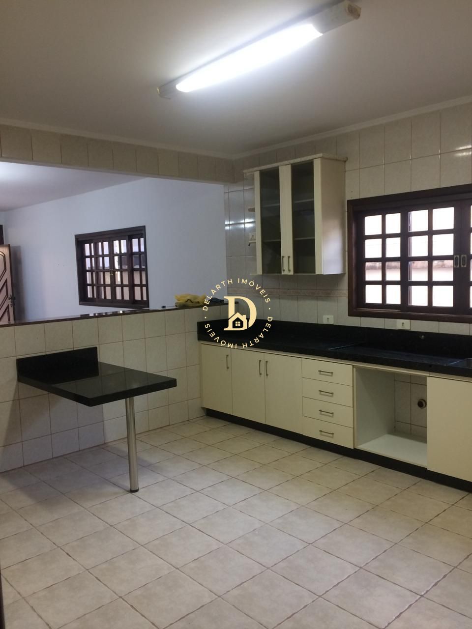 Casa de Condomínio à venda com 3 quartos, 230m² - Foto 4