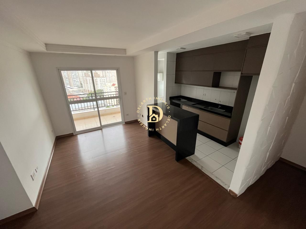 Apartamento à venda com 2 quartos, 65m² - Foto 2