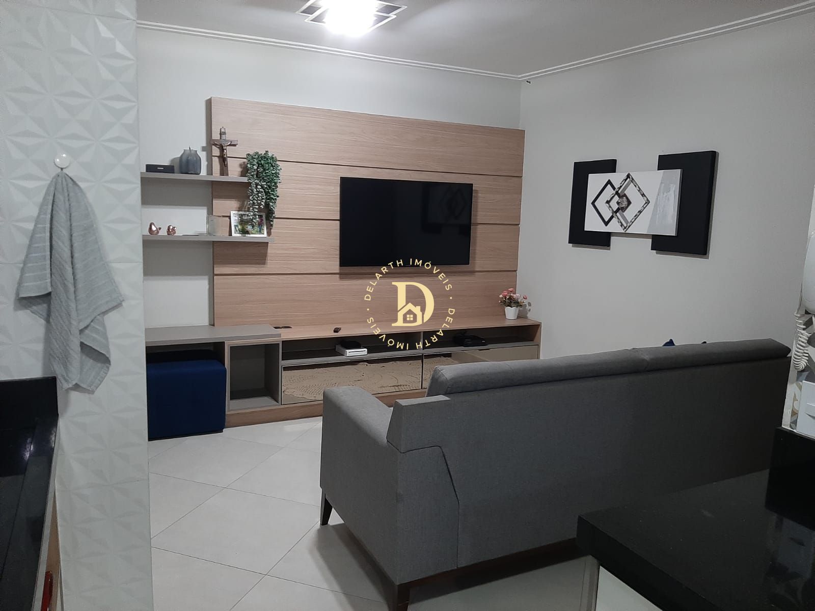 Casa à venda com 2 quartos, 90m² - Foto 2