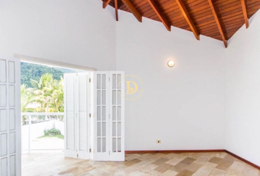 Casa de Condomínio à venda com 5 quartos, 350m² - Foto 15