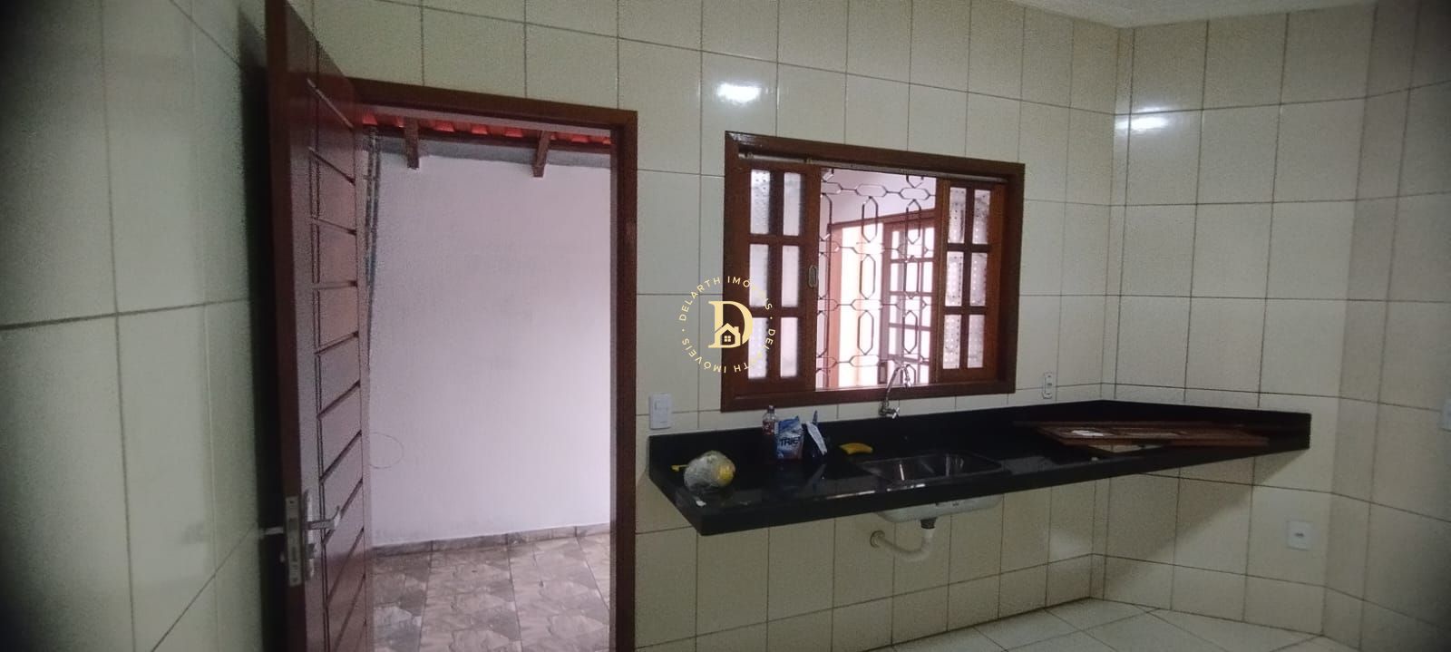 Casa à venda com 2 quartos, 70m² - Foto 11