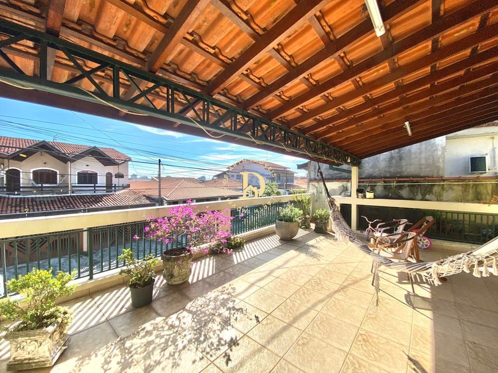 Casa, 4 quartos, 230 m² - Foto 2