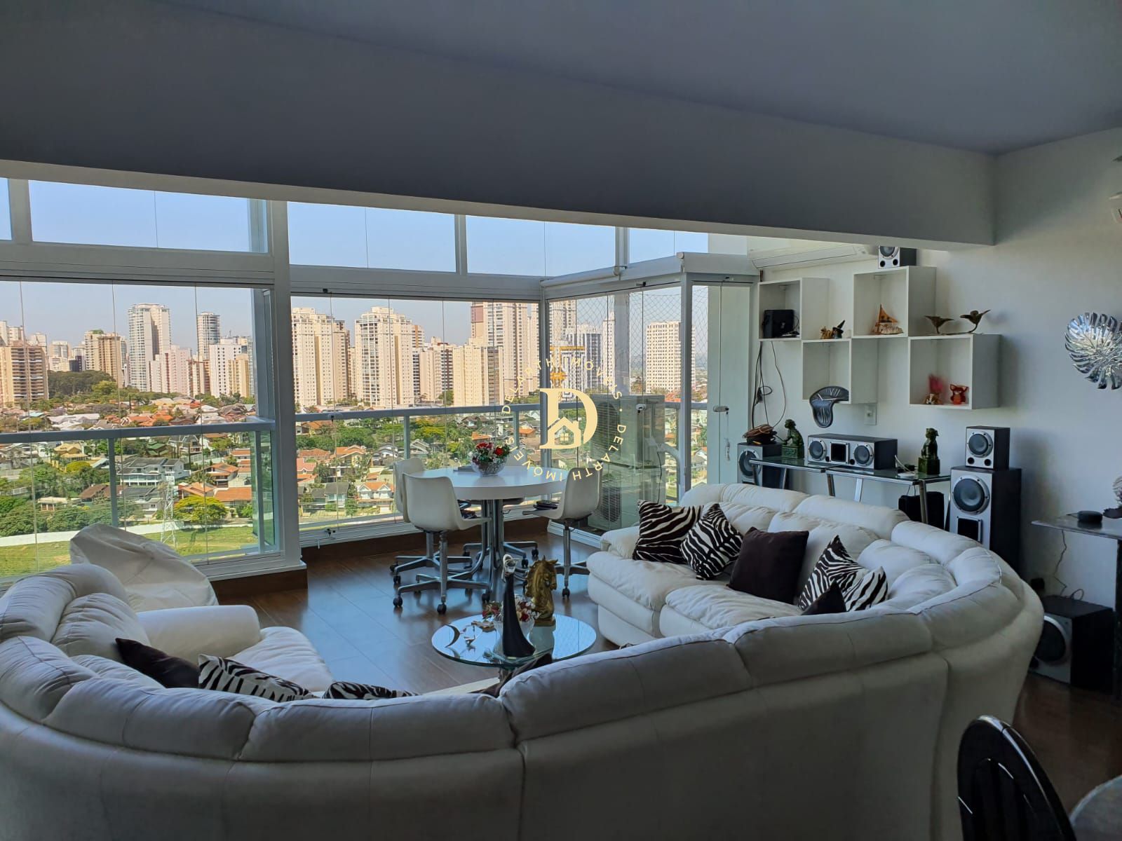 Apartamento, 3 quartos, 124 m² - Foto 1