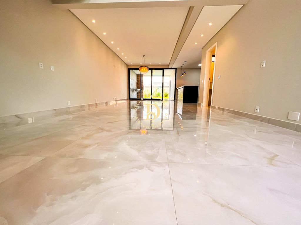 Casa de Condomínio à venda com 4 quartos, 258m² - Foto 5