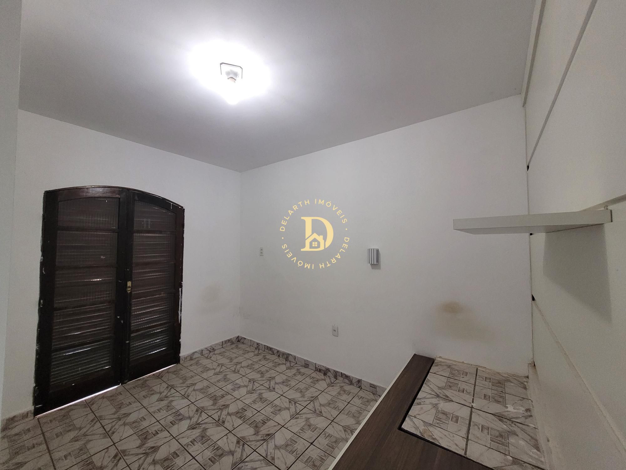 Sobrado à venda com 3 quartos, 100m² - Foto 2