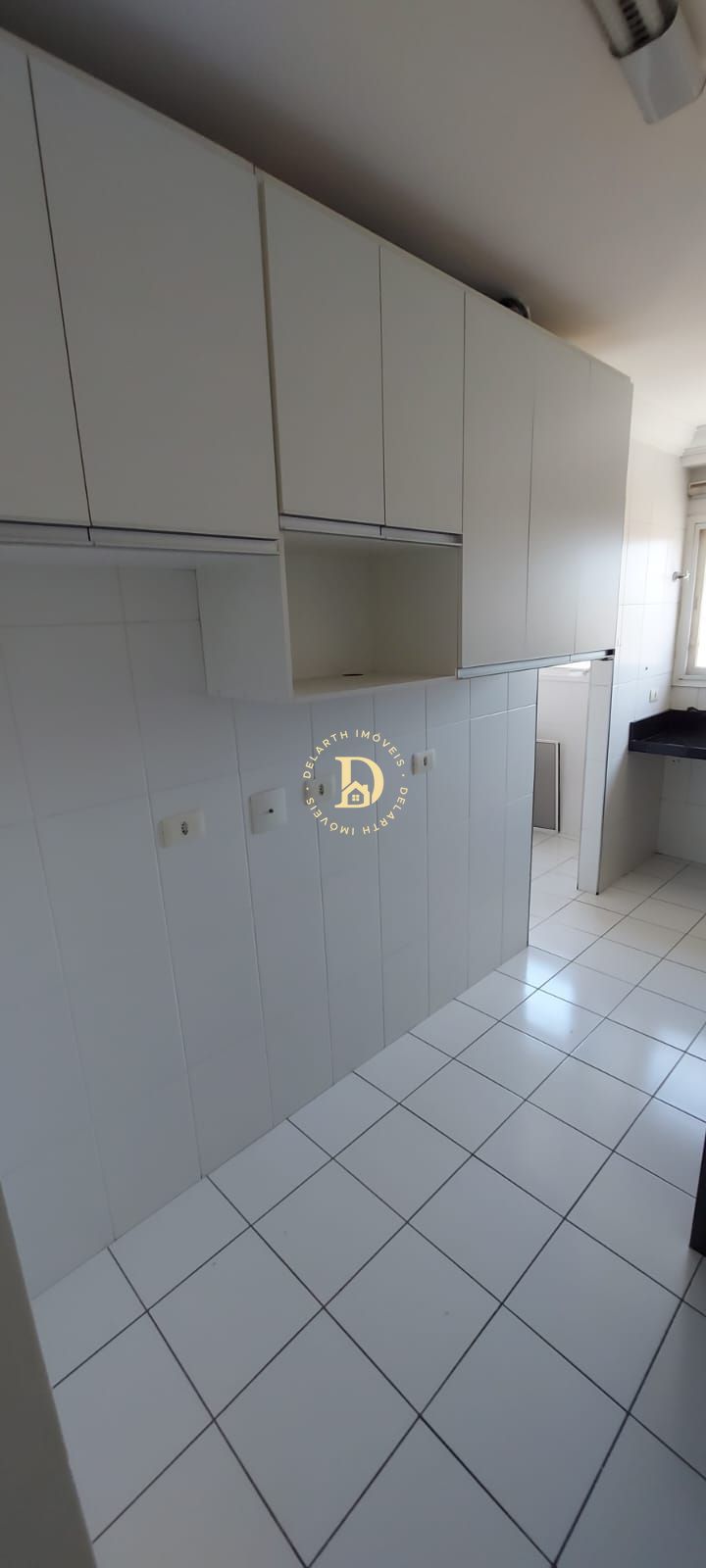 Apartamento à venda com 2 quartos, 66m² - Foto 2