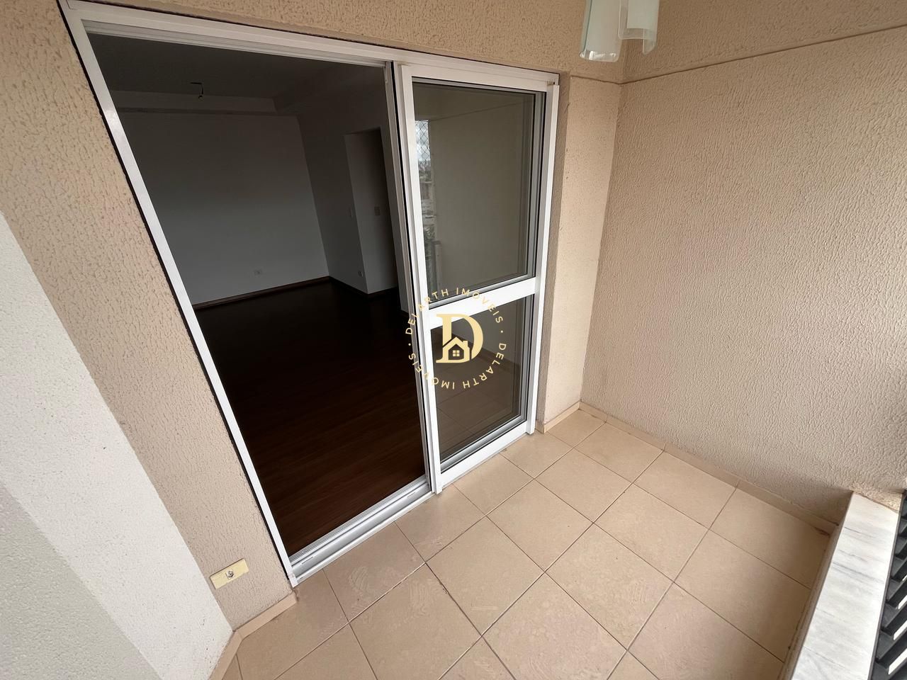 Apartamento à venda com 2 quartos, 65m² - Foto 4
