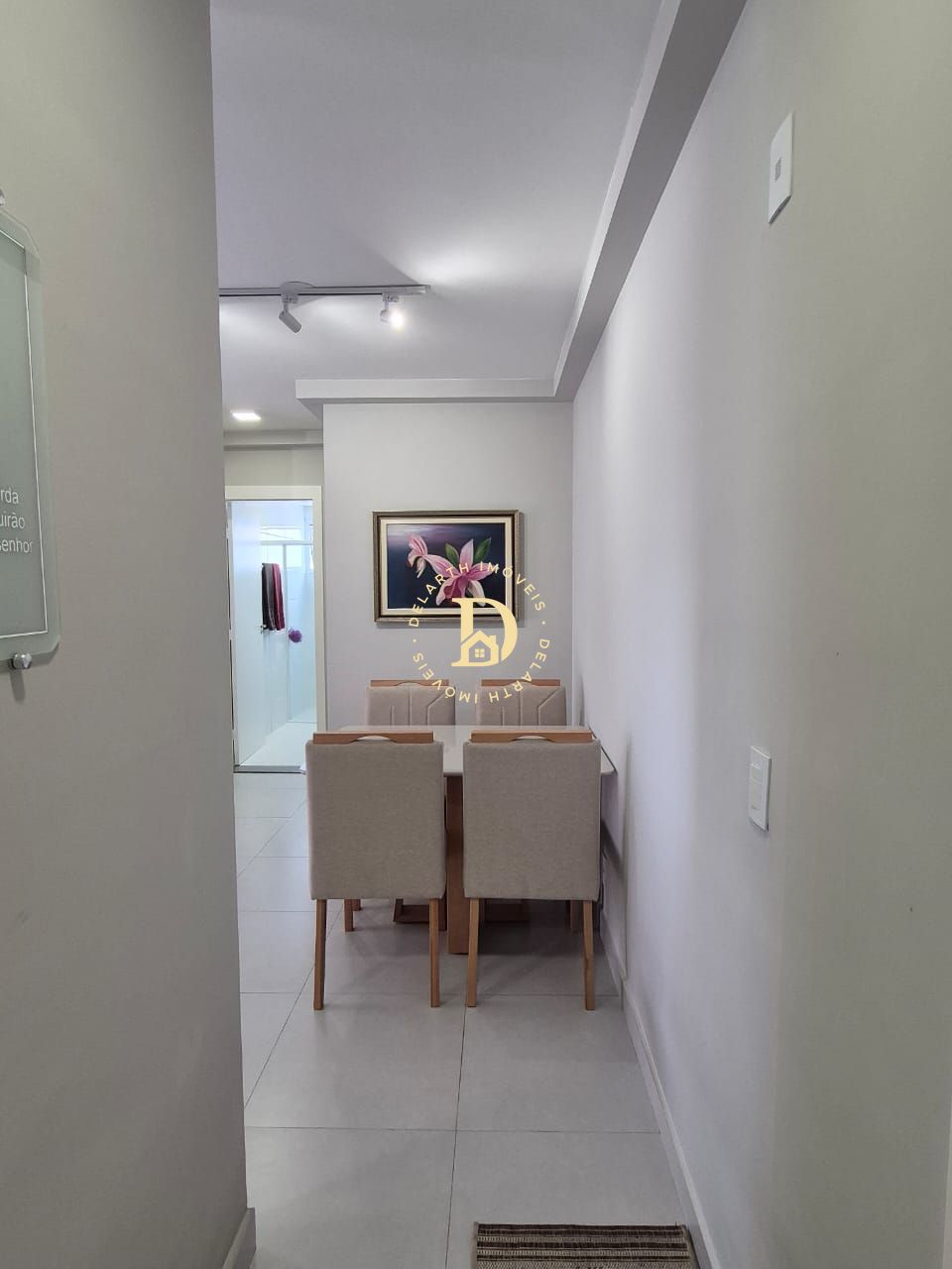 Apartamento à venda com 2 quartos, 56m² - Foto 1